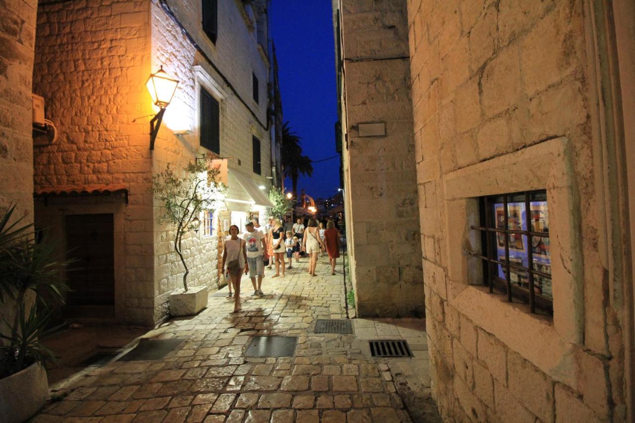 Villa Town House In The Centre Of Historic Trogir Exterior foto
