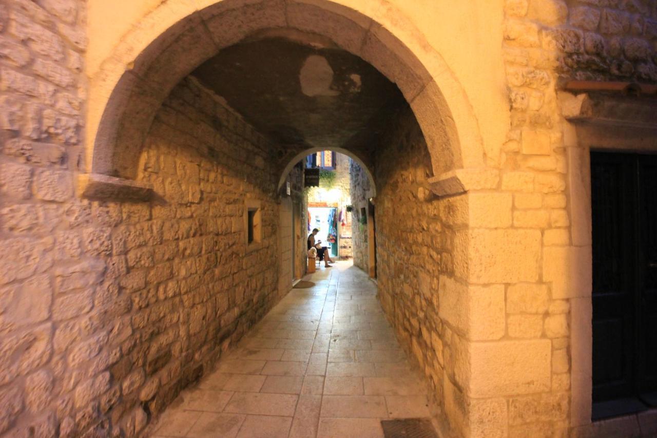 Villa Town House In The Centre Of Historic Trogir Exterior foto